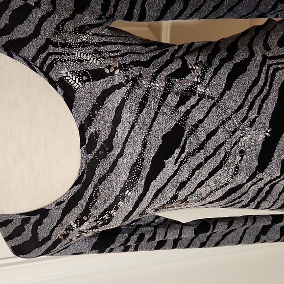 Cache Black Gray Crystal Embellished Tiger Print Shirt Size S - Picture 3 of 11